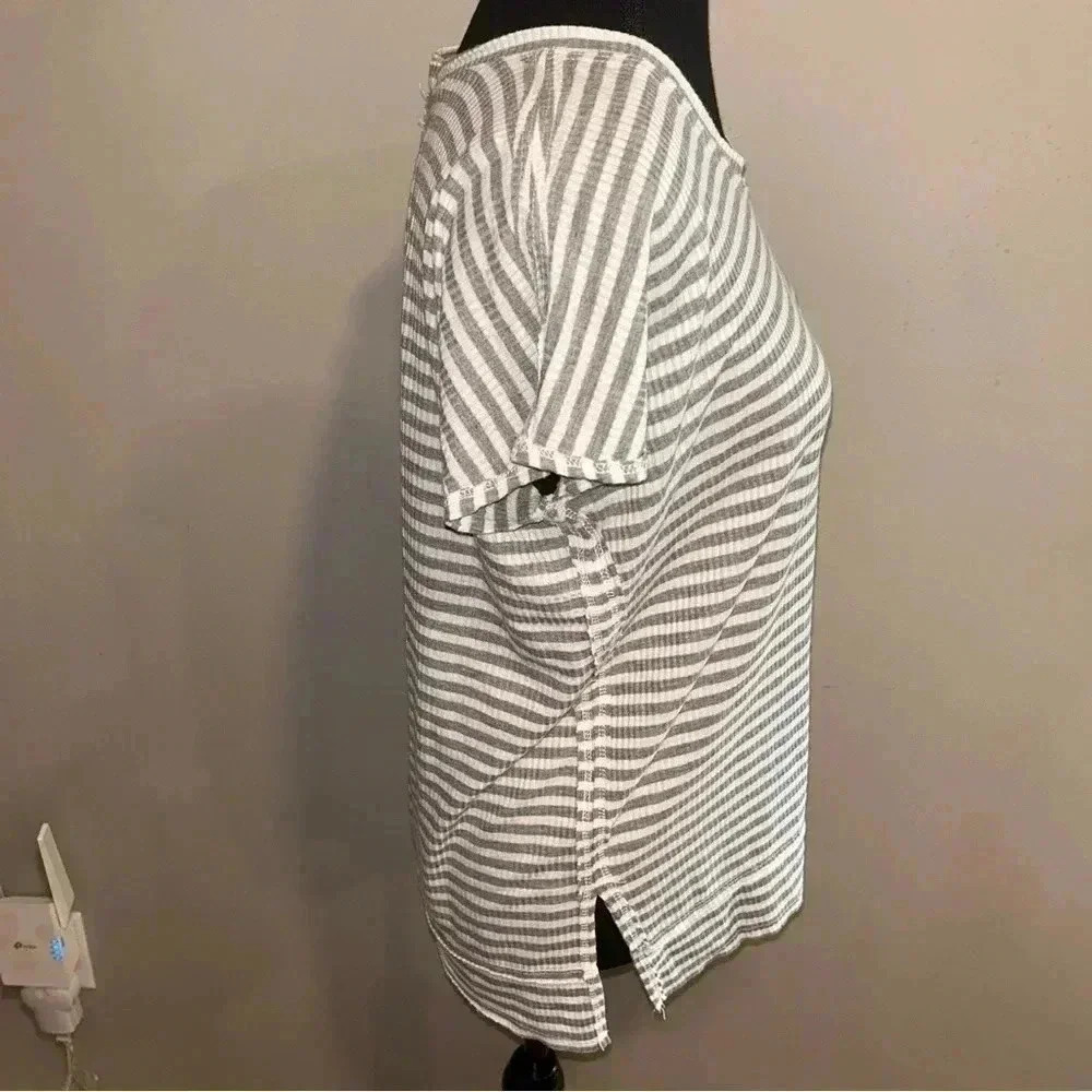 Jackson Rowe  Tee - Picture 2 of 5